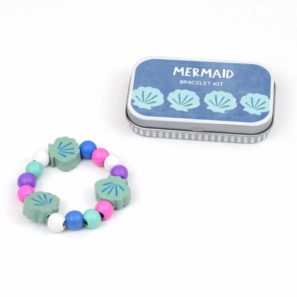 Craft tin to make a mermaid bracelet with wooden shell beads and elastic